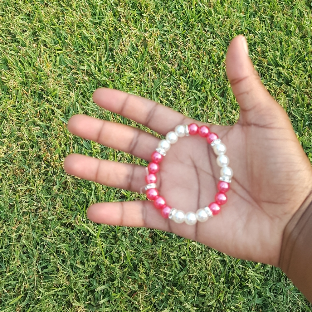 Handcrafted bracelet pearl beads